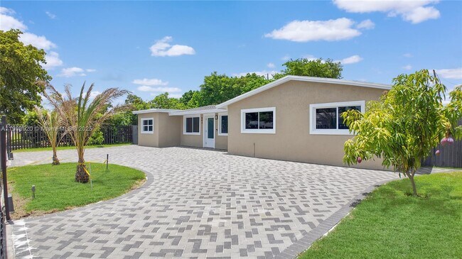 Building Photo - 801 NW 172nd Terrace