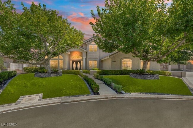 Building Photo - 8000 Silver King Dr