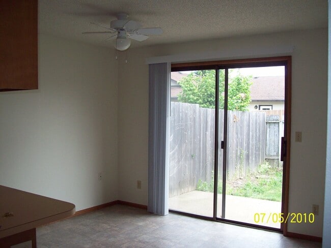 Building Photo - 312 NE 24th St