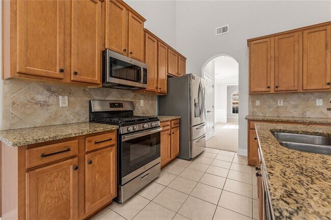 Building Photo - 3329 Rosecliff Trace NE