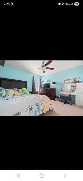 Bedroom 3 upstairs - 11656 Lake Blvd