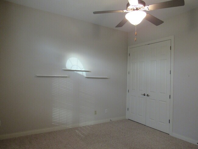 Building Photo - 3164 Meridith Way