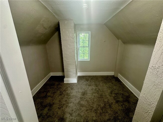 Building Photo - 555 Lumiere St