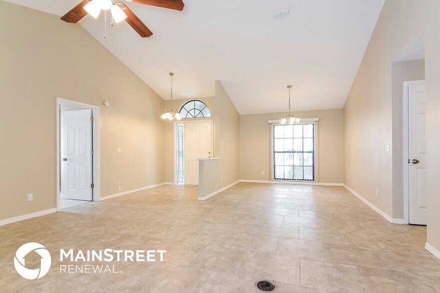 Building Photo - 3803 Hollow Wood Dr