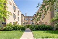 Building Photo - 2007 W Touhy Ave