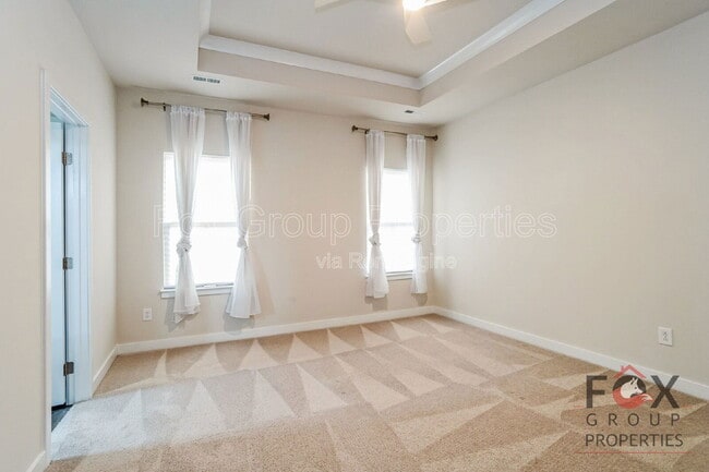 Building Photo - 122 Lanyard Dr