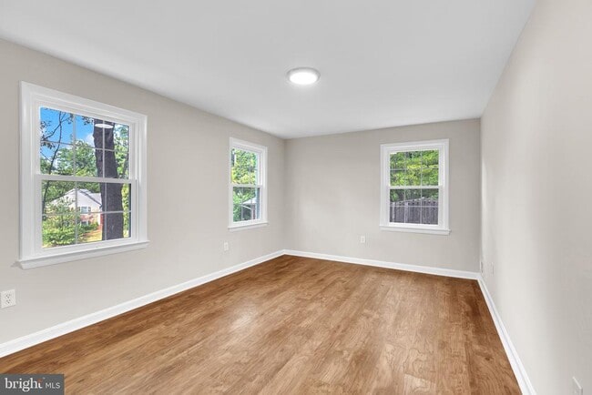 Building Photo - 3009 S Hill St