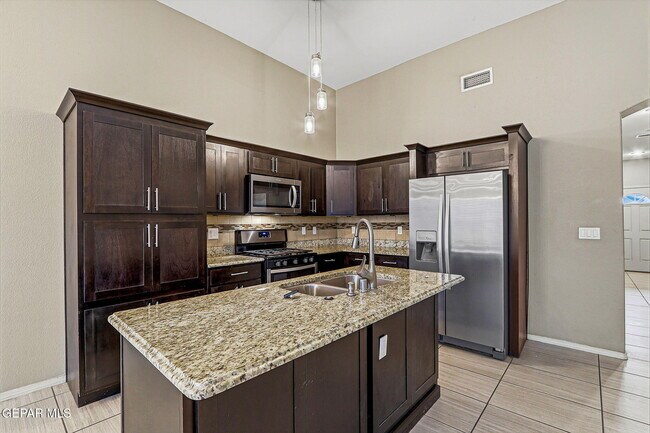 Building Photo - 14949 Jerry Armstrong Ct