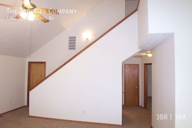 Building Photo - 1245 Bluegrass Rd