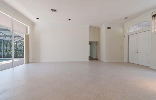 Building Photo - 474 Stonemont Dr