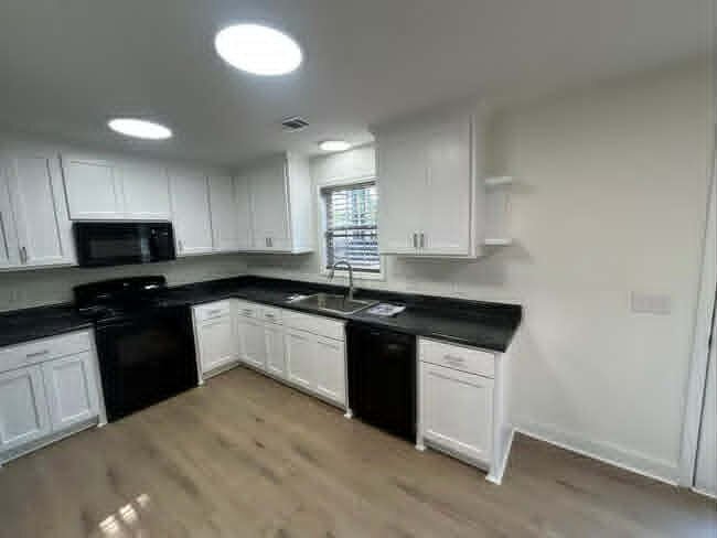 Building Photo - 151 Whispering Glen Cir