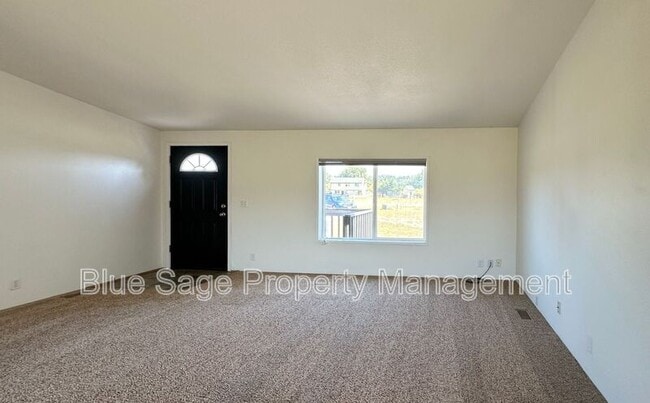 Building Photo - 50 Buds Way
