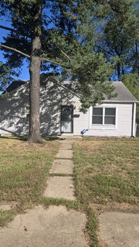 Building Photo - Newly rehabbed home