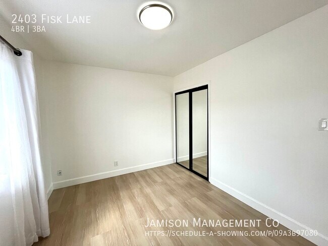 Building Photo - 2403 Fisk Ln