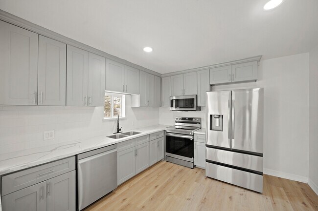 Building Photo - 3501 Farmer St