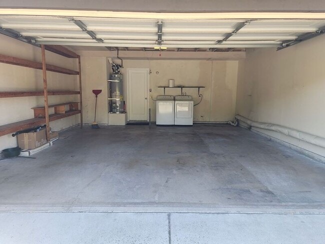 Building Photo - 5151 Walnut Ave