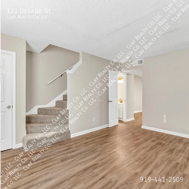 Building Photo - 121 Devane St