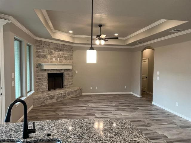 Building Photo - 530 Calla Lily Wy