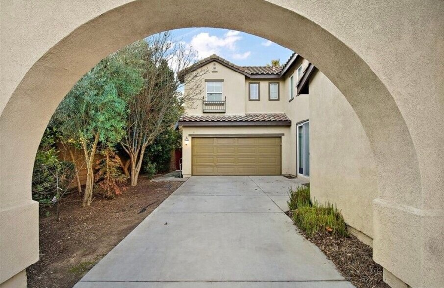 Building Photo - 4591 Sandano St