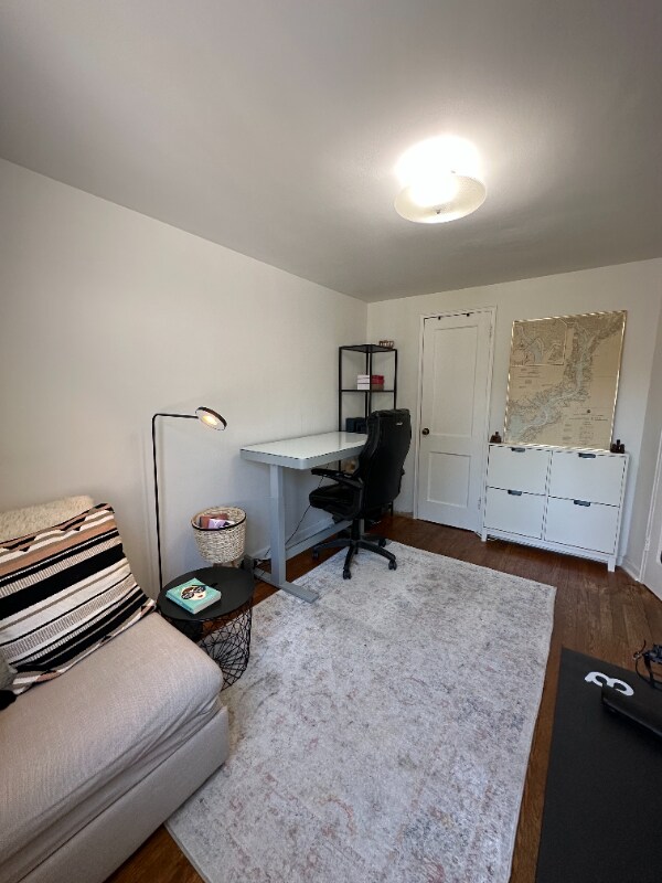 Building Photo - 618 S Pitt St