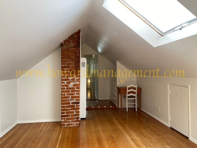 Building Photo - 00133CL