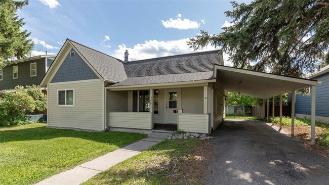Building Photo - Incredible Downtown Location - 3 BR Home just blocks from Main Street