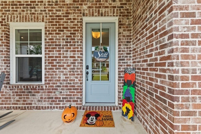 Building Photo - 802 Raihope Way