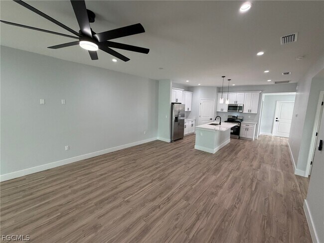 Building Photo - 1144-1146 SW 47th Terrace