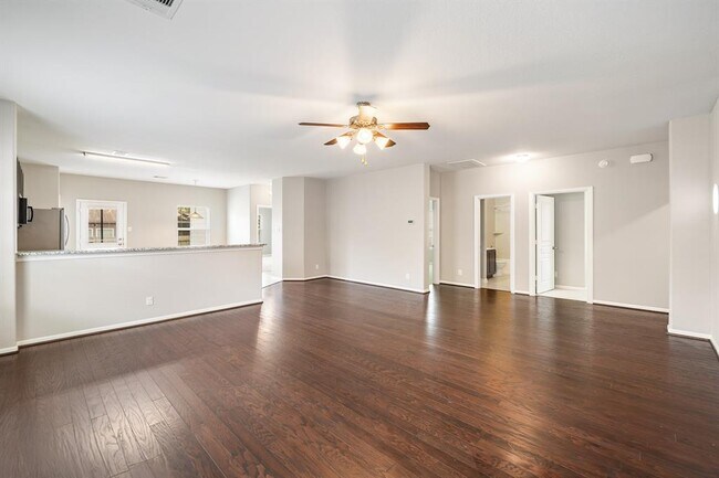 Building Photo - 30111 Saw Oaks Dr