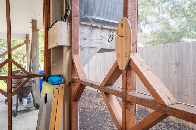 Building Photo - Fully Furnishing Short Term Beach Rental