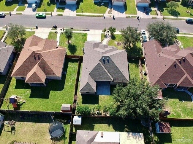 Building Photo - 2409 Norma Dr