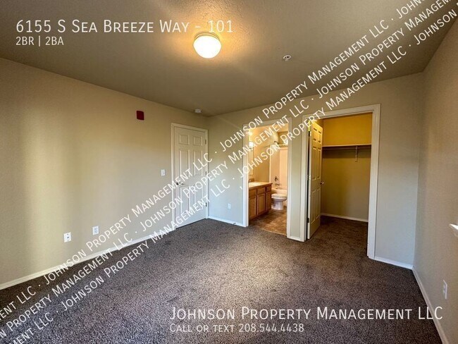 Building Photo - 6155 S Sea Breeze Way