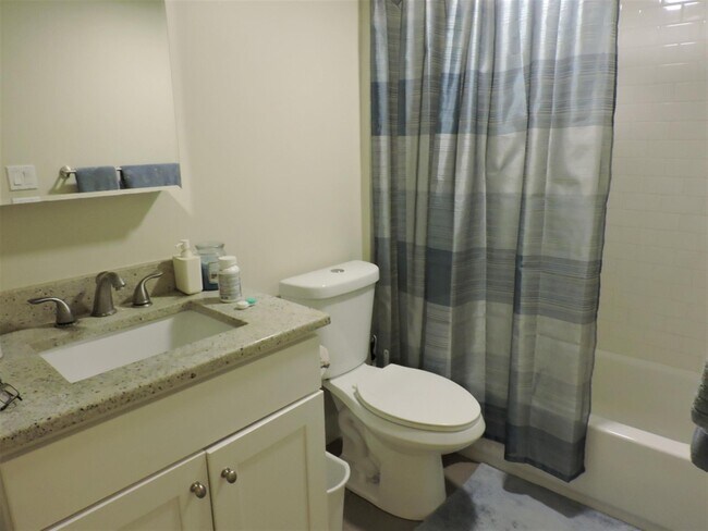 Building Photo - 7 Marney St