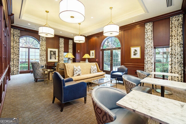 Building Photo - 195 14th St NE