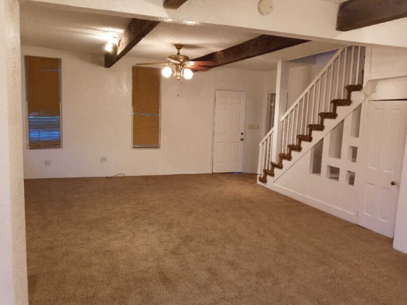 Building Photo - 903 Lincoln Ave