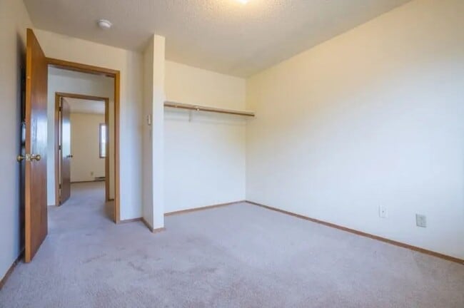 Building Photo - 1260 34th St