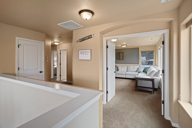 Building Photo - 20482 Jacklight Ln