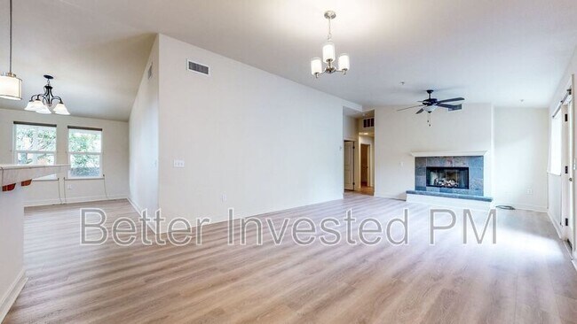 Building Photo - 14636 Jomark Ln