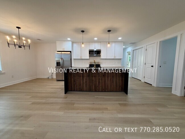 Building Photo - 1255 Campbellton Rd SW