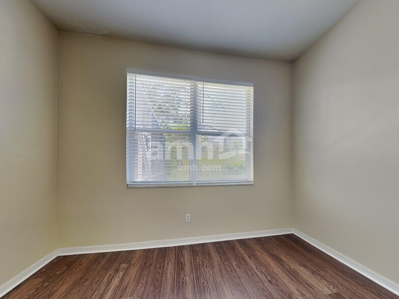 Building Photo - 9309 Hunters Park Way