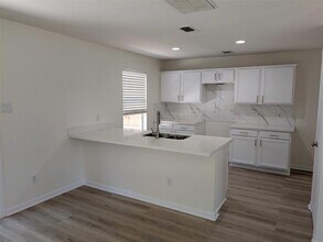 Building Photo - 11726 Rolling Stream Dr