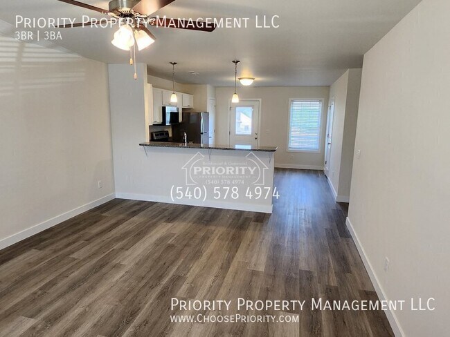 Building Photo - 2500 Millwood Loop