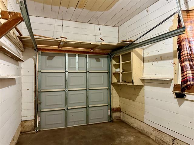 Building Photo - 889 Ross Ave