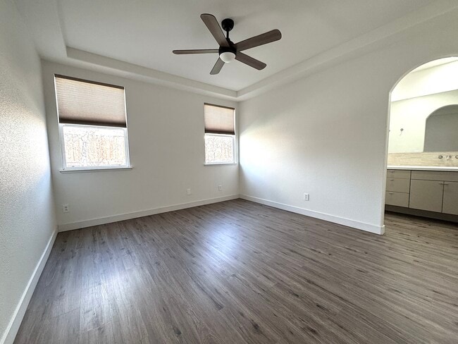 Building Photo - 5406 Martingale Ct