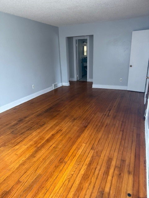 Building Photo - 7406 Wentworth Ave