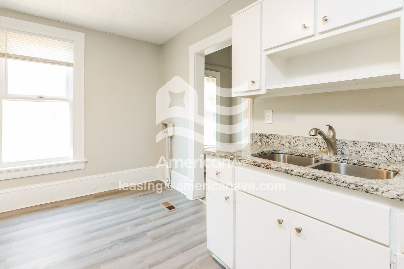 Building Photo - 2825 Waverly Ave