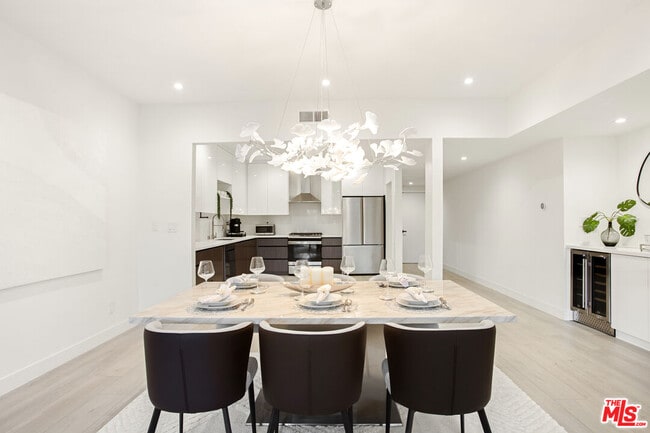 Building Photo - 10630 Wilkins Ave