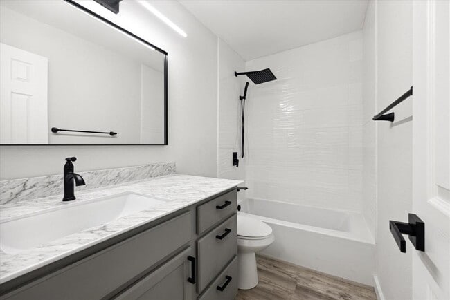 Building Photo - 3609 Leafield Dr
