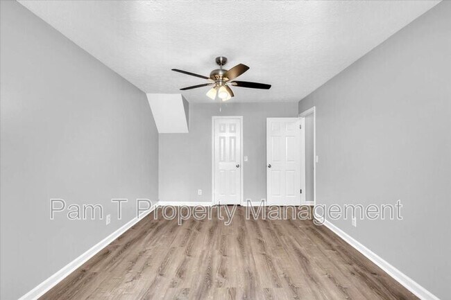 Building Photo - 234 Forest Ridge Dr