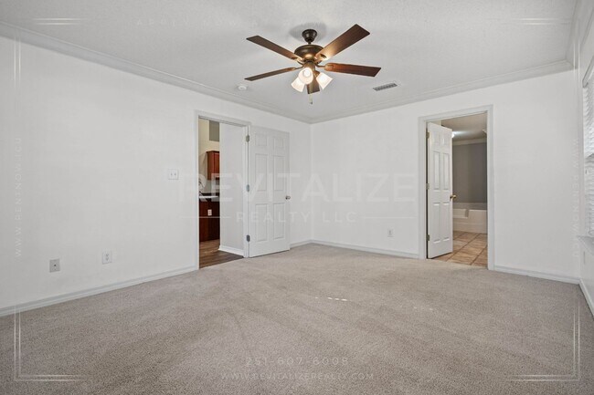 Building Photo - Beautiful 4-Bed 2-Bath Home on Corner Lot in Gated Community